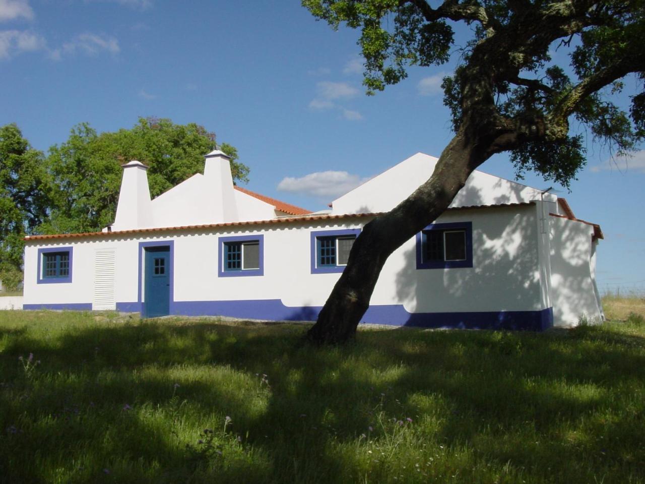 Monte Dos Arneiros Hotell Lavre Exteriör bild